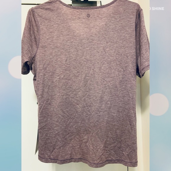 Lululemon top. Size 8- NEW - Picture 4 of 6